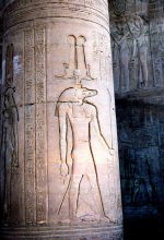 Engraved image at Temple of Kom Ombo, Egypt. (Eliane Ceccon)