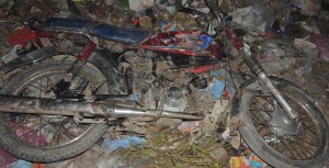 Motorcycle thrown in garbage dump by Muslim mob in attack on Christians in Gujranwala, Pakistan. (The Voice Society photo)