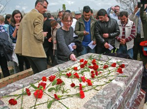 Susanne Geske, widow of martyr Tilmann Geske, after memorial ceremony for Uğur Yüksel in 2014. (Morning-Star-News)