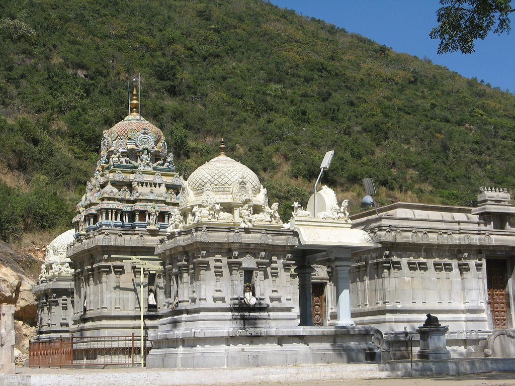 Officials Police In Tamil Nadu State India Halt Worship In 10   India Marudamalai Temple In Coimbatore District Tamil Nadu India. Wikipedia Ramana 