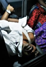 Pastor Paul Stephen being taken to hospital for treatment after beating by Hindu extremists. (Morning Star News)