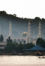 Tulay Central Mosque in Jolo, Sulu Province, Philippines. (Wikipedia, Al Jacinto)