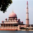 Putra Mosque in Putrajaya, Malaysia. (Wikipedia, Azmil77)