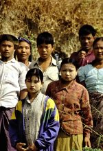 Chin people in unidentified area of Burma in 2007. (Wikipedia, Corto Maltese)