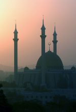 National Mosque in Abuja, Nigeria. (Wikipedia)