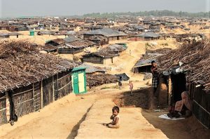 Kutupalong refugee camp in Cox's Bazaar District, Bangladesh. (John Owens, VOA)