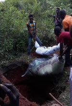 Baptist Church members buy one of 14 Christians killed in Agbadu-Daruwana, Kogi state, Nigeria on July 29. (All Africa Baptist Fellowship Facebook)