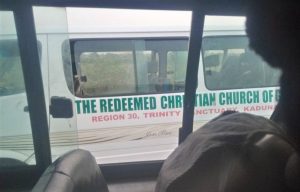 Traveler took photo of abducted Christians’ abandoned bus on Kachia-Kafanchan highway on Friday (March 26, 2021). (Facebook)