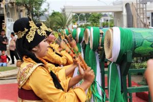 Performance at culinary festival in Serang, capital of Banten Province, in March 2017. (Banten tourism office, Creative Commons)