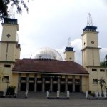 Great Mosque of Garut, West Java Province, Indonesia. (SU05 Anisa, Creative Commons)
