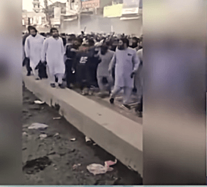 Tehreek-e-Labbaik Pakistan (TLP) members on Oct. 13, 2025 march in protest of Israeli-Hamas ceasefire. (Screenshot from YouTube News18)