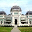Great Mosque of Medan, North Sumatra Province, Indonesia. (Daniel Berthold, Creative Commons)